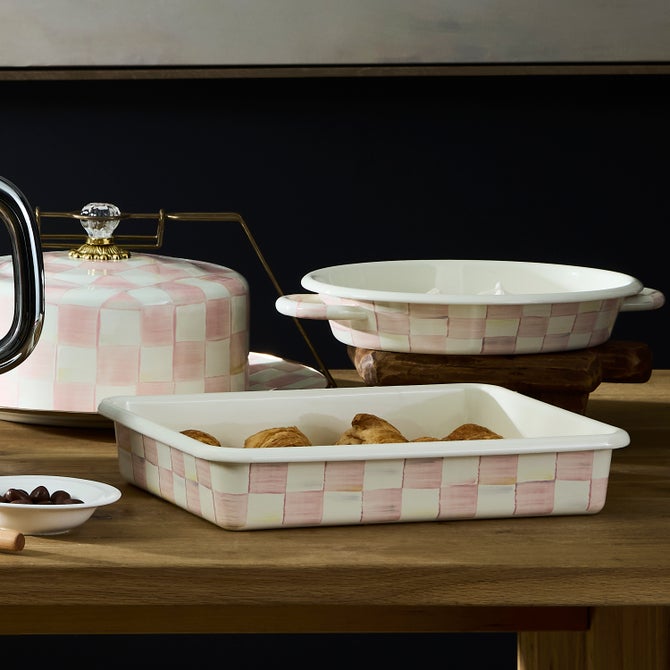 Rosy Check Medium Oval Gratin Dish image number 2