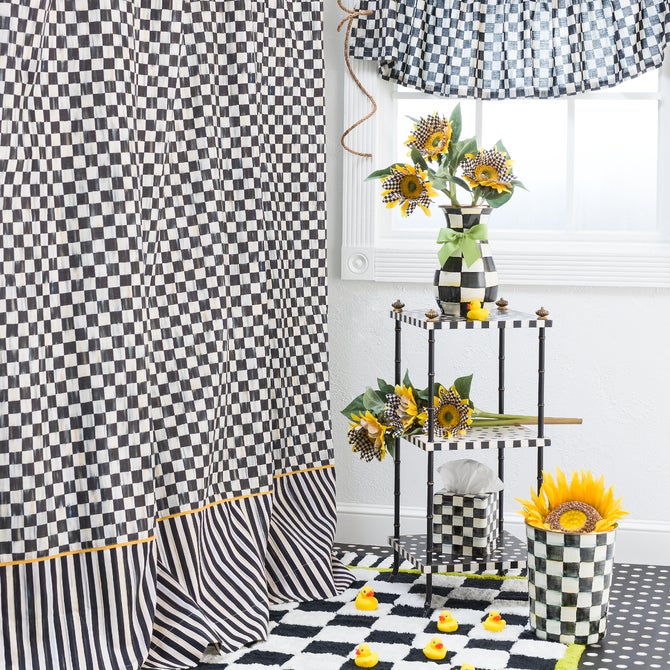 Courtly Check Boutique Tissue Box Cover image number 2
