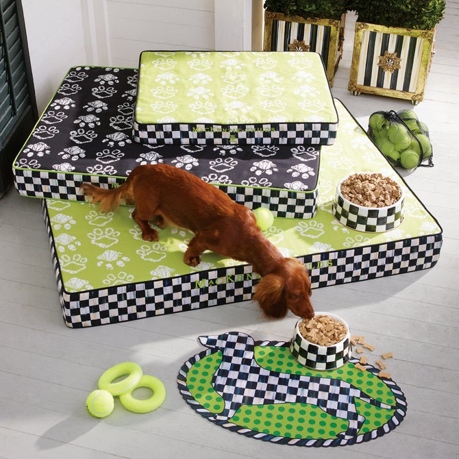 Courtly Check Large Pet Dish image number 8