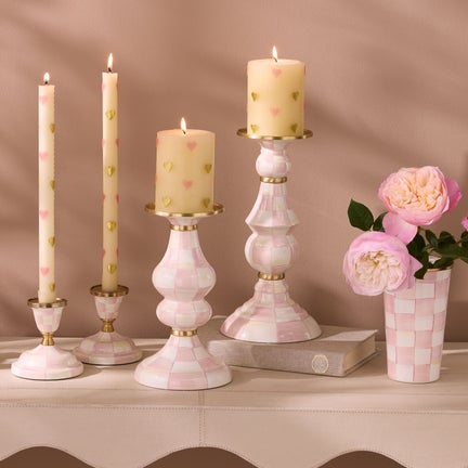 Rosy Check Short Candlestick
