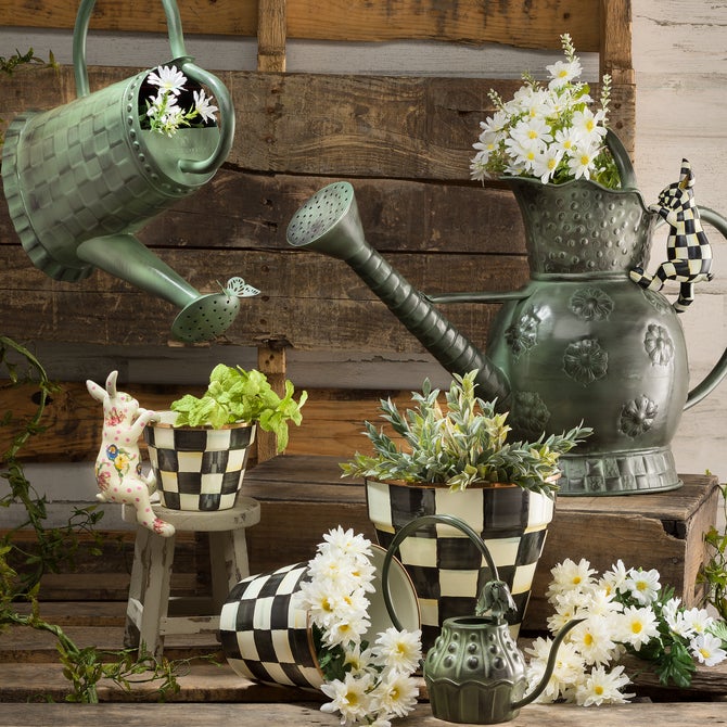 Courtly Check Small Garden Pot image number 4